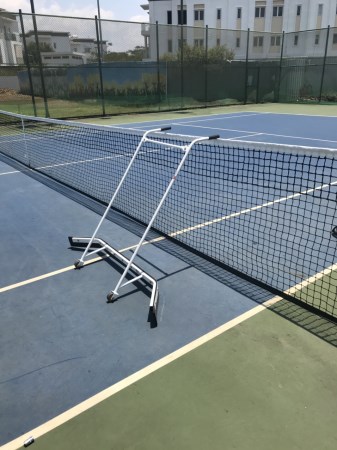 Xe gạt nước tennis